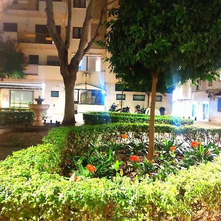 Angeles Center Apartment